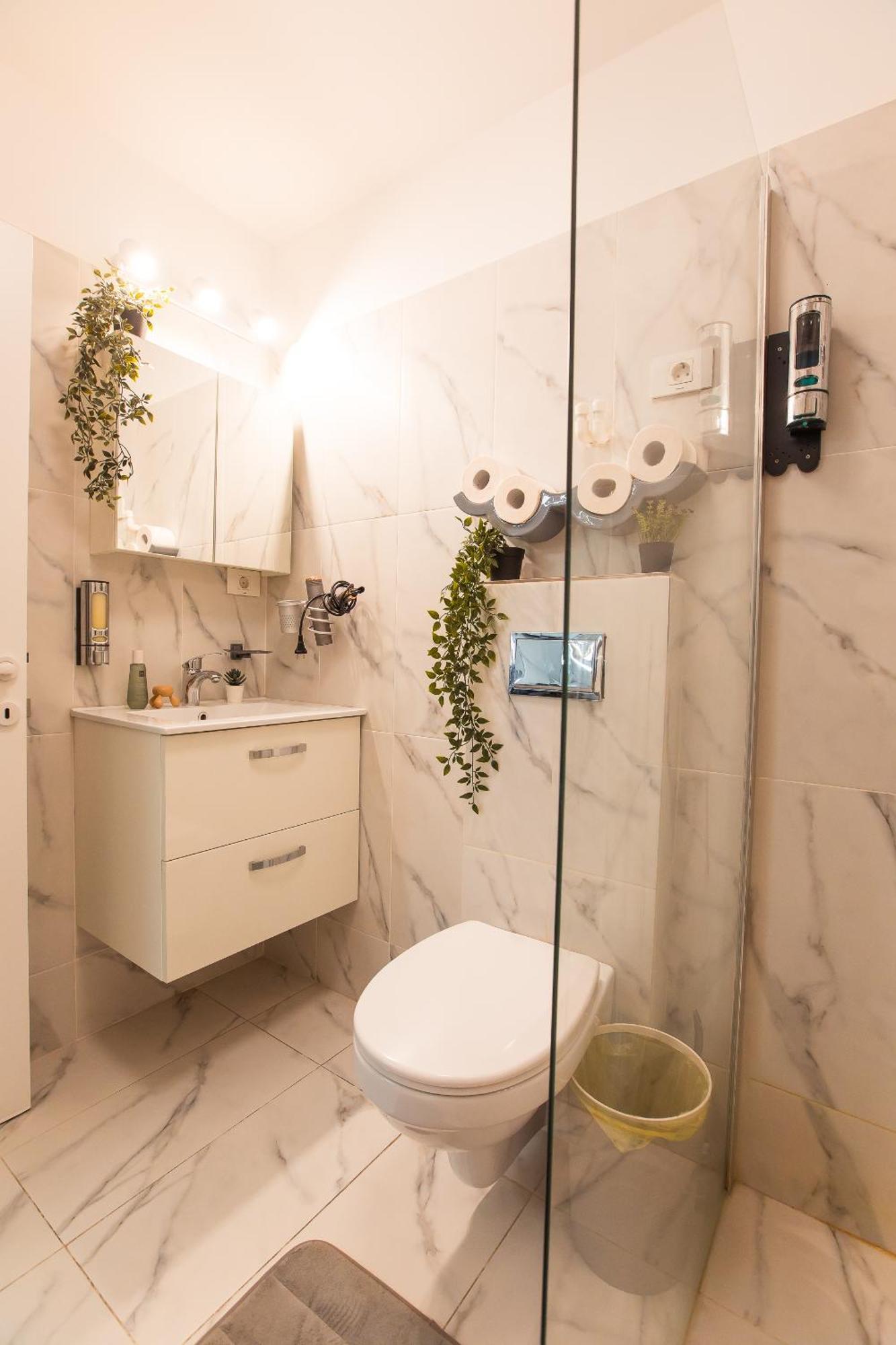 Royalty Apt With City Views On Calea Victoriei Bukarest Exterior foto