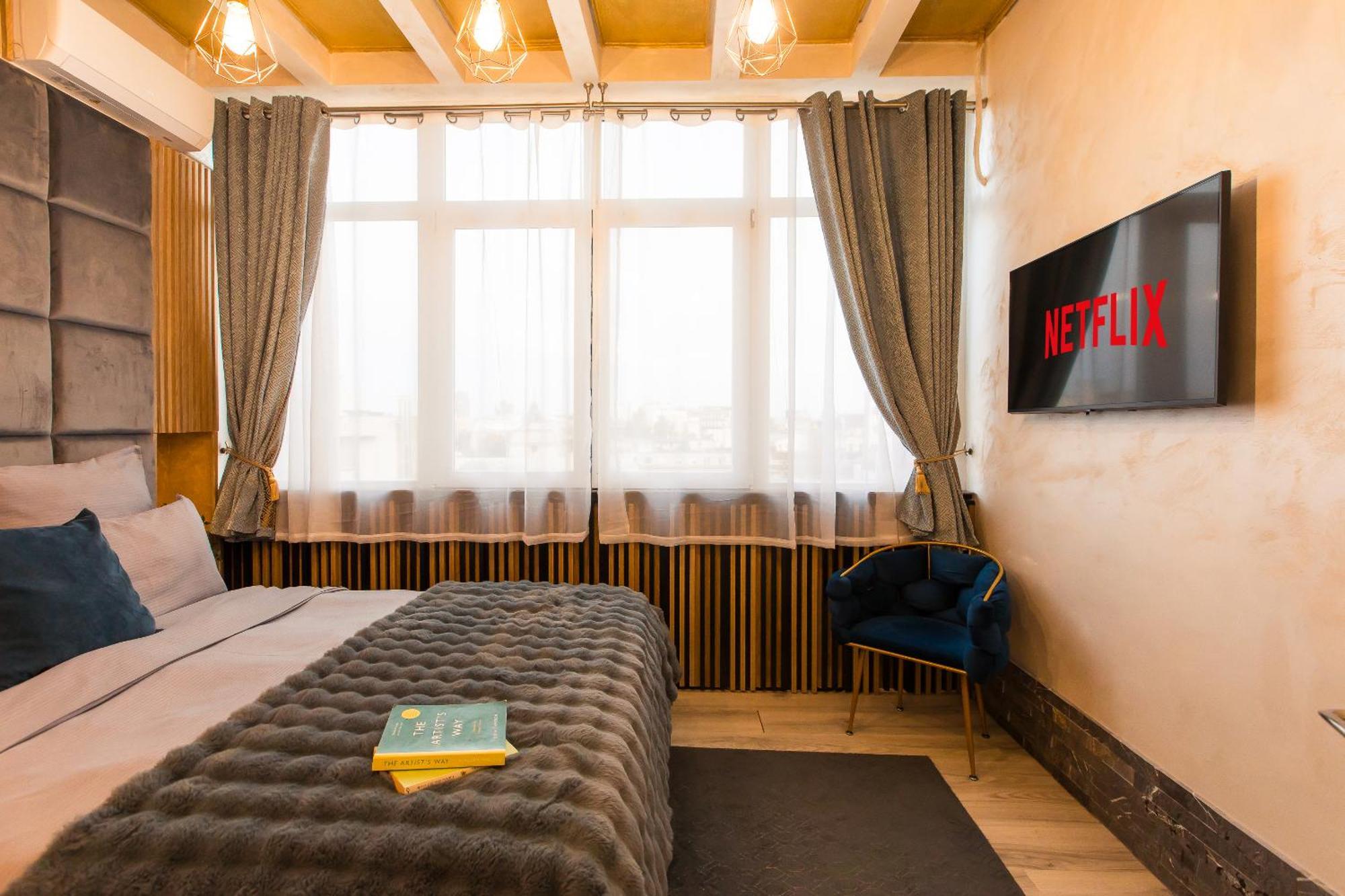 Royalty Apt With City Views On Calea Victoriei Bukarest Exterior foto
